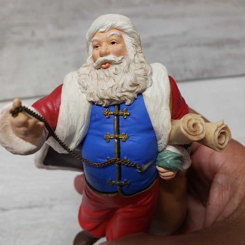 Hallmark 2001 ornament